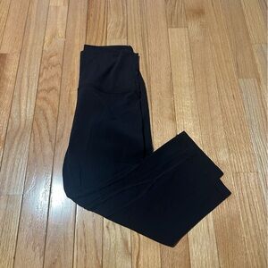 Lululemon Black Capri Leggings Size 6